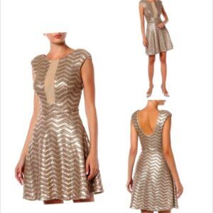 BEBE Frosty Zig-Zag Sequin Sleeveless Flare Party Dress Sz S Gold #167D